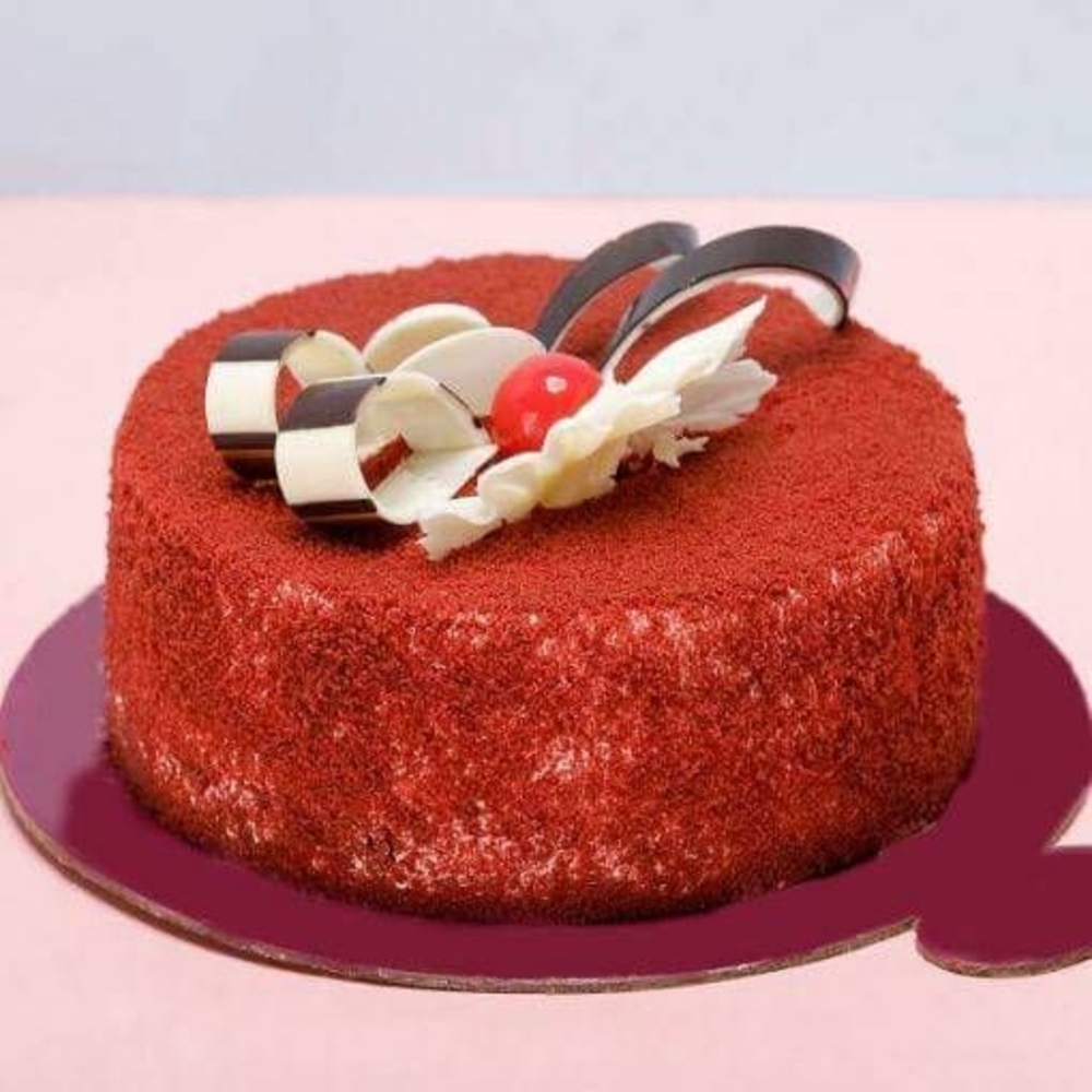 Half kg red velvet cake 